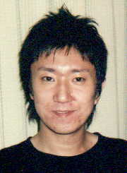 ��،�������